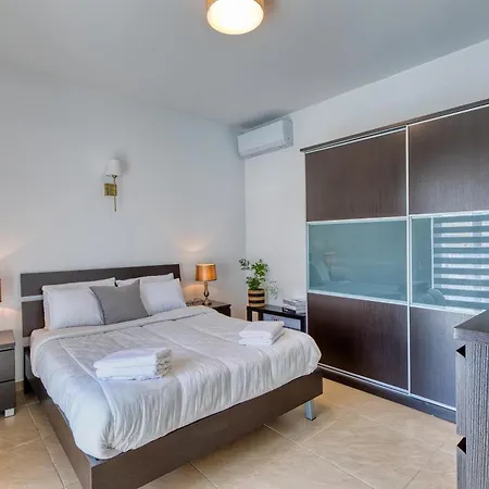 Cozy Minutes To Seafront Kalkara