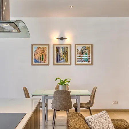 Cozy Minutes To Seafront Kalkara