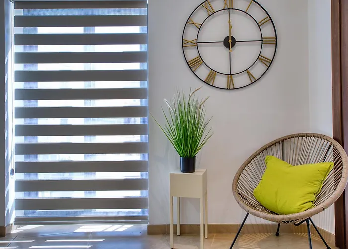 Cozy Minutes To Seafront Διαμέρισμα