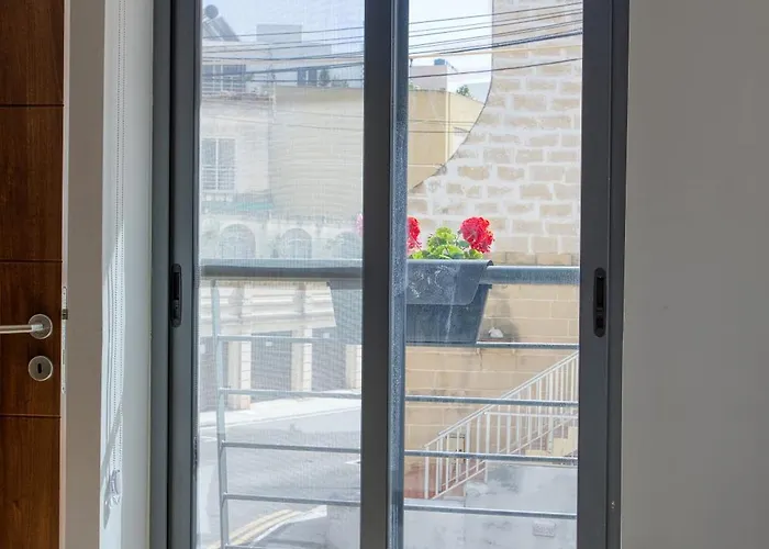 Cozy Minutes To Seafront Διαμέρισμα *