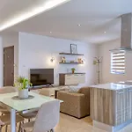 アパート Cozy Minutes To Seafront Kalkara