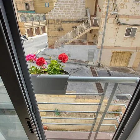 شقة Cozy Minutes To Seafront Kalkara