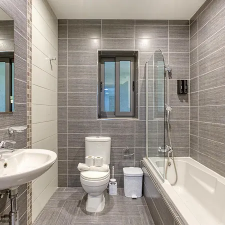 Cozy Minutes To Seafront *