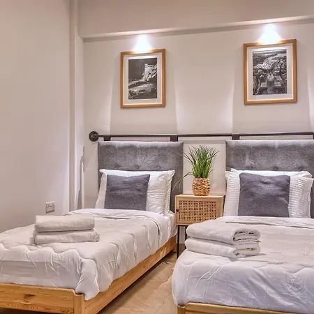 Cozy Minutes To Seafront شقة *